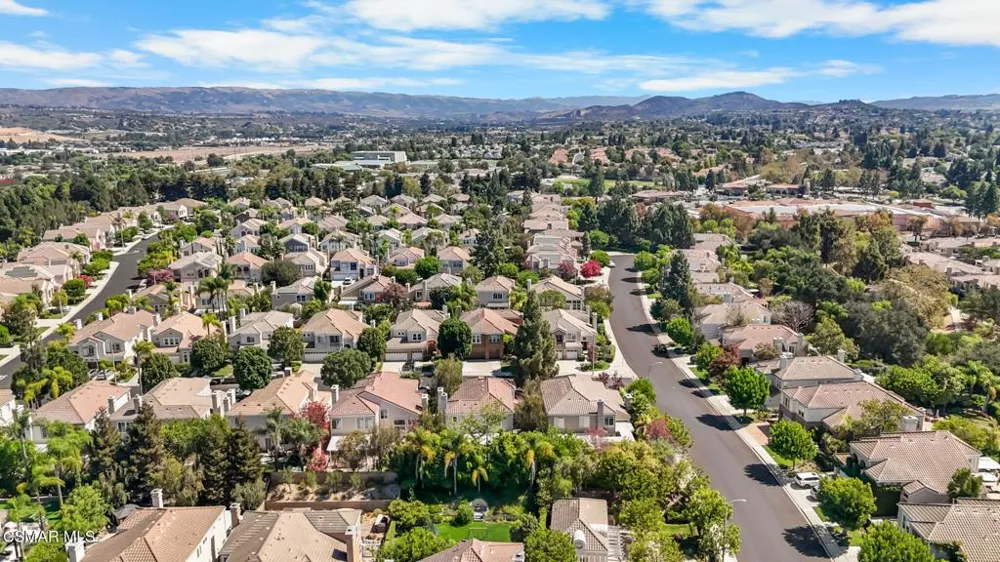 4317 Timberdale Road Moorpark, CA 93021