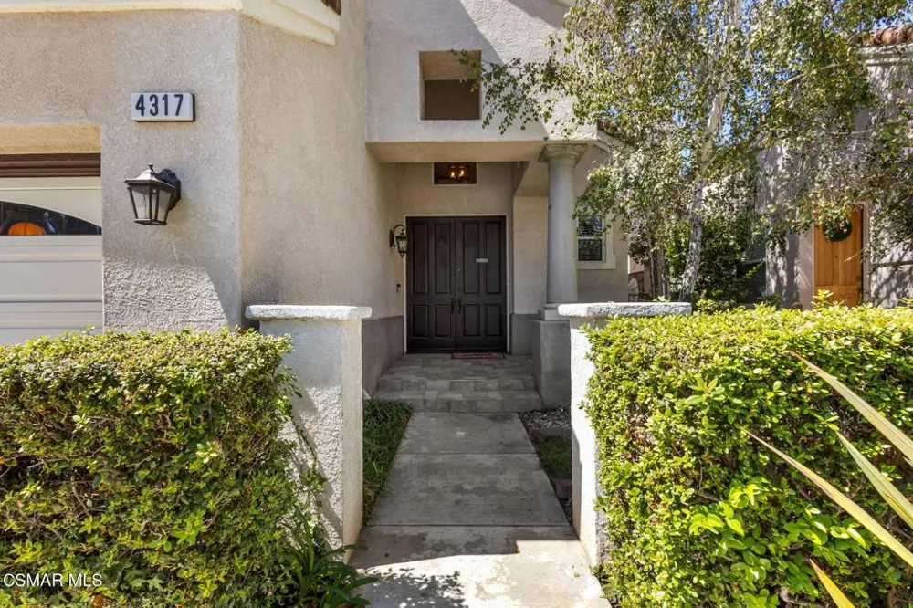 4317 Timberdale Road Moorpark, CA 93021