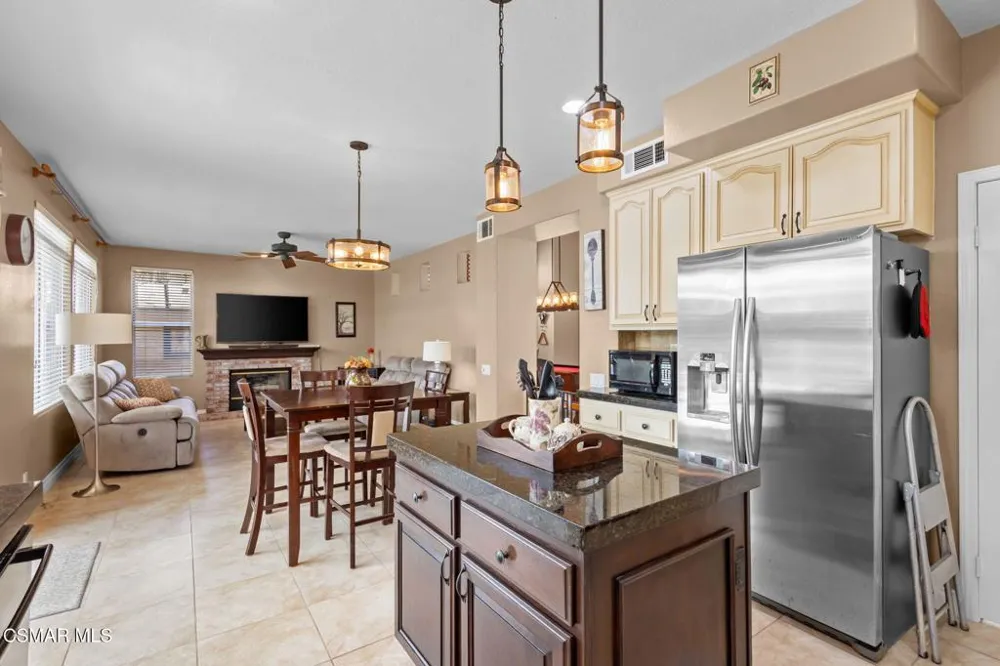 4317 Timberdale Road Moorpark, CA 93021