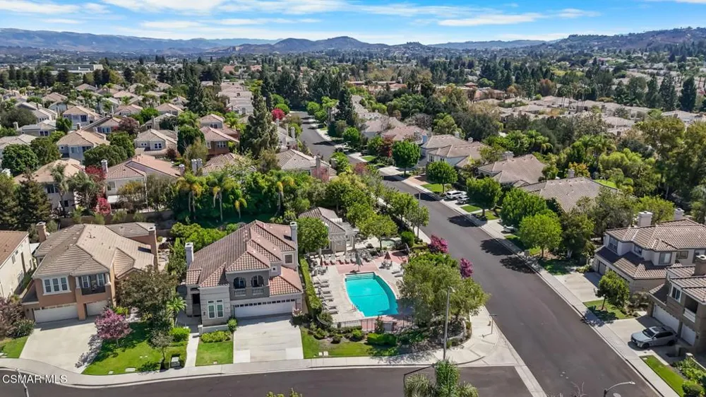 4317 Timberdale Road Moorpark, CA 93021