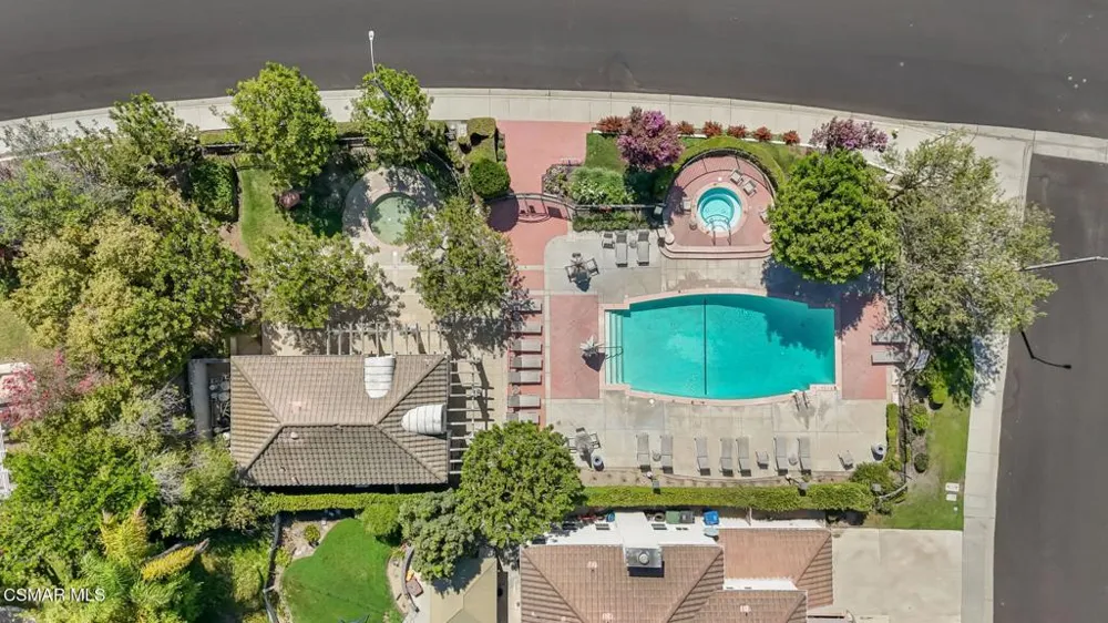 4317 Timberdale Road Moorpark, CA 93021
