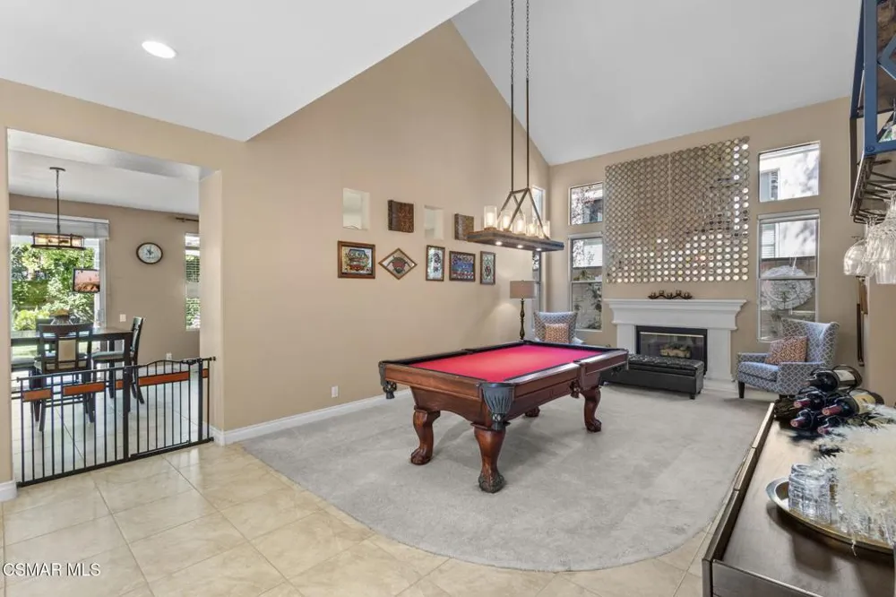 4317 Timberdale Road Moorpark, CA 93021