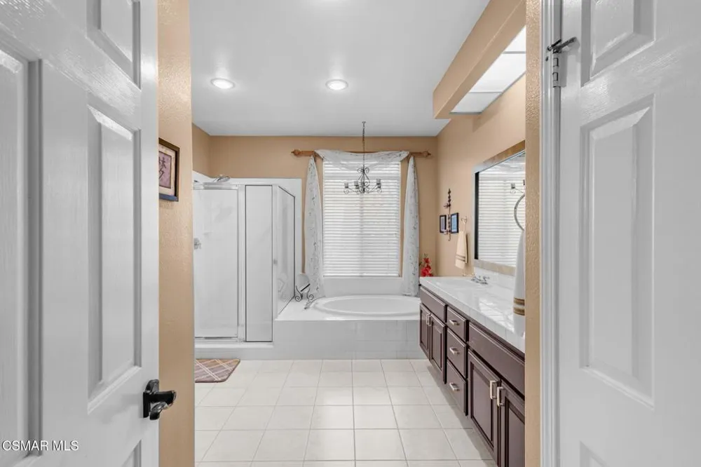 4317 Timberdale Road Moorpark, CA 93021