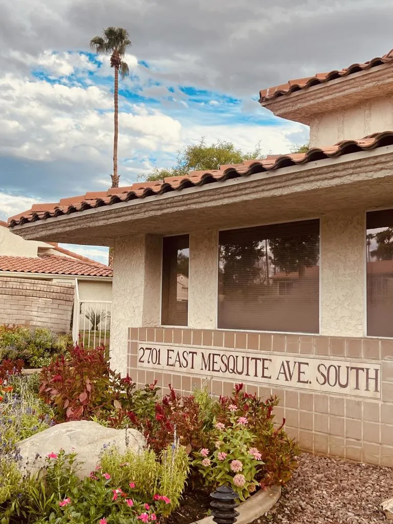 2701 E Mesquite Avenue #W108 Palm Springs, CA 92264