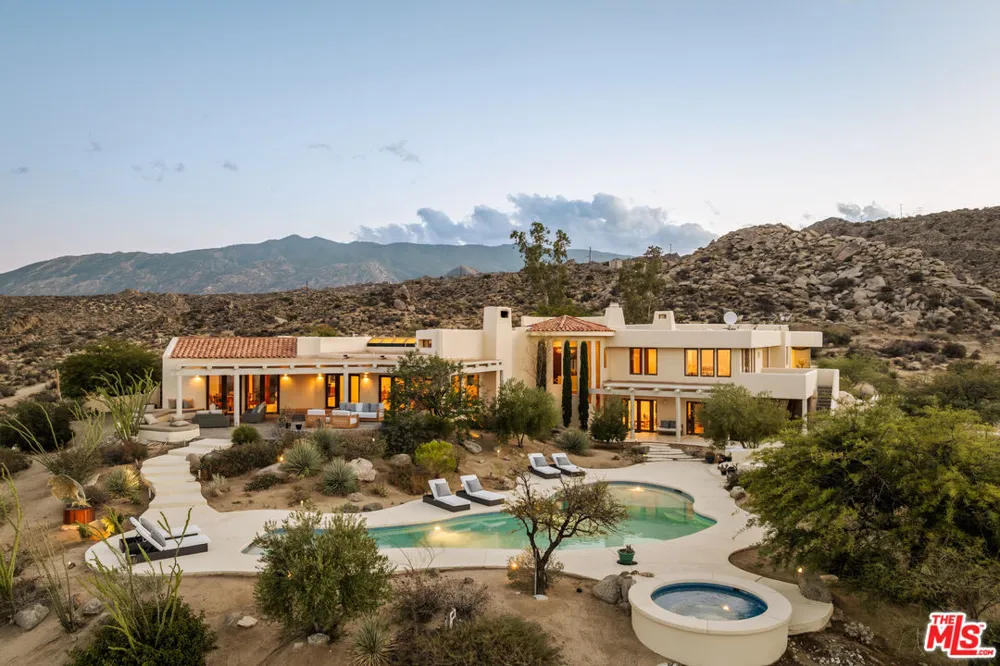 57425 Palm Seco Circle Palm Desert, CA 92561