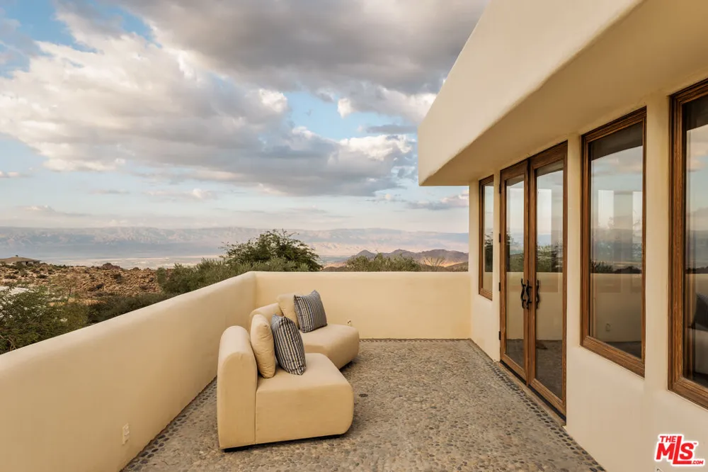 57425 Palm Seco Circle Palm Desert, CA 92561
