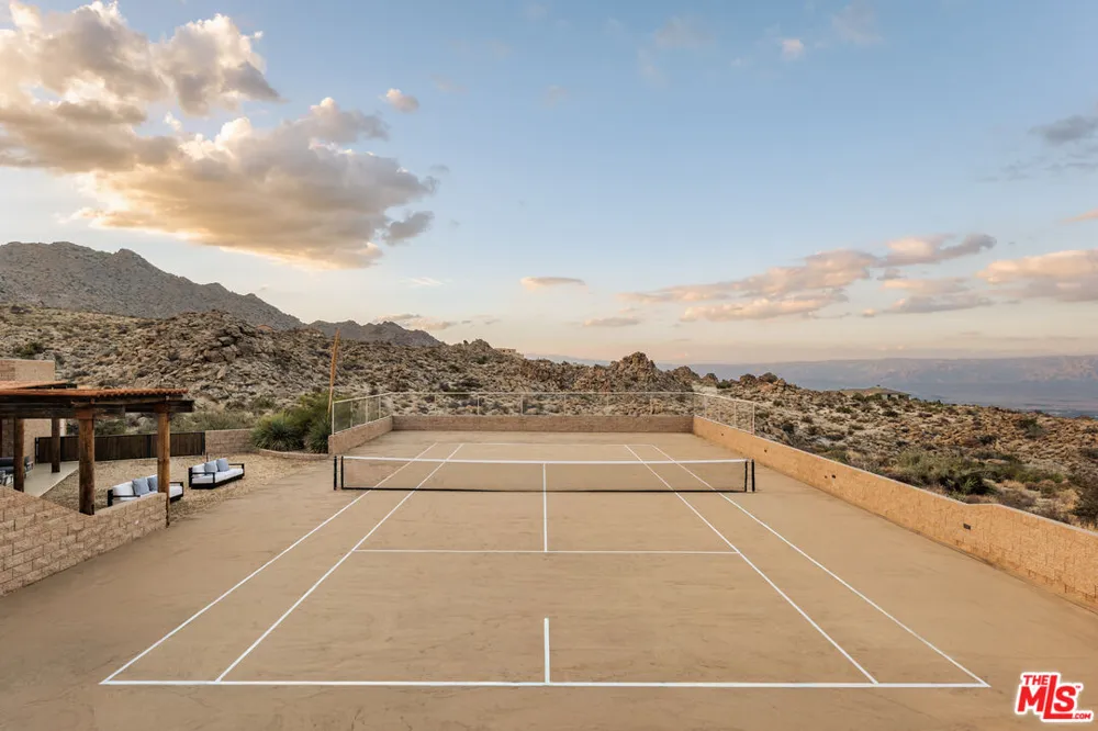 57425 Palm Seco Circle Palm Desert, CA 92561