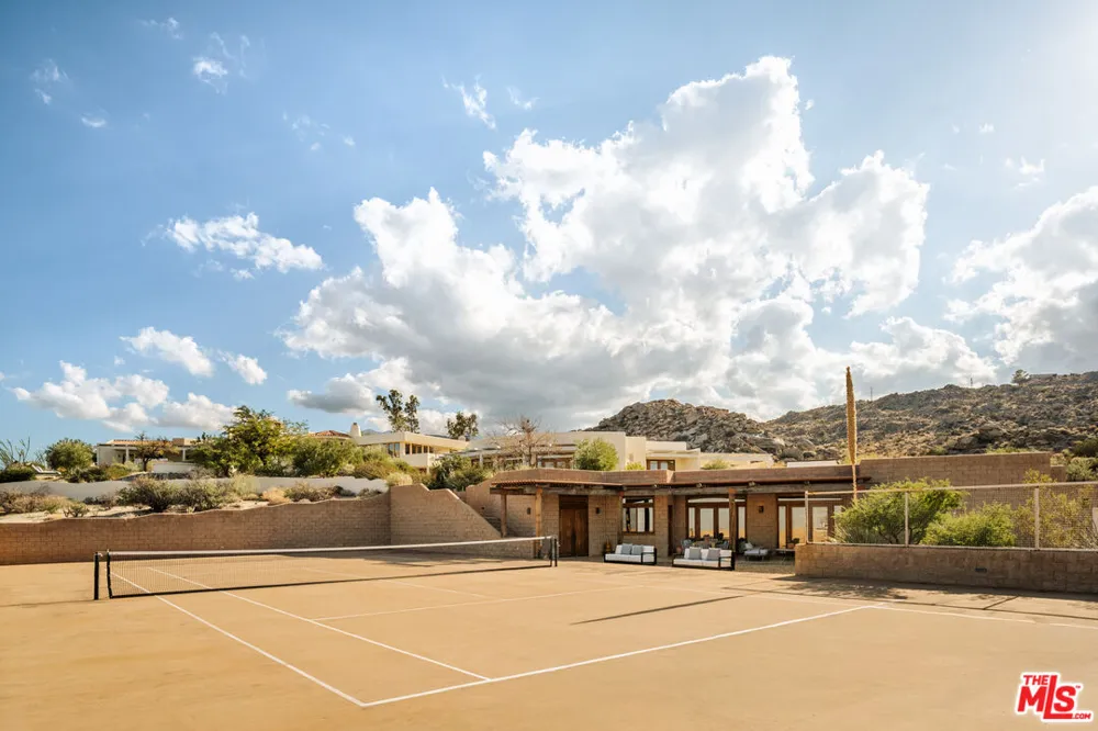 57425 Palm Seco Circle Palm Desert, CA 92561