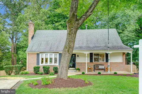 5211 ELLINGTON COURT