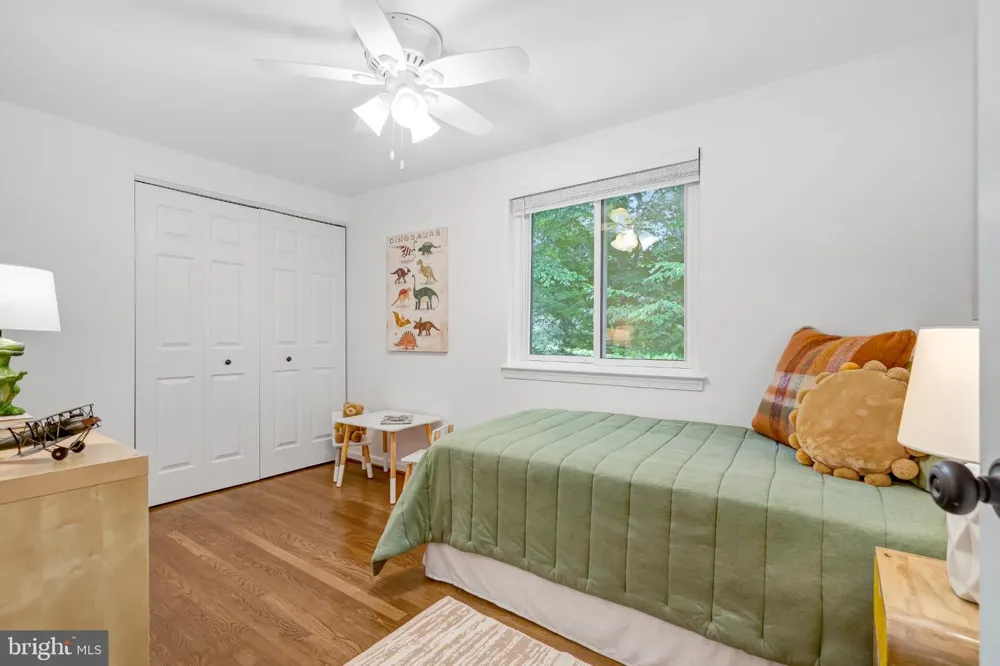 5211 ELLINGTON COURT Fairfax, VA 22032
