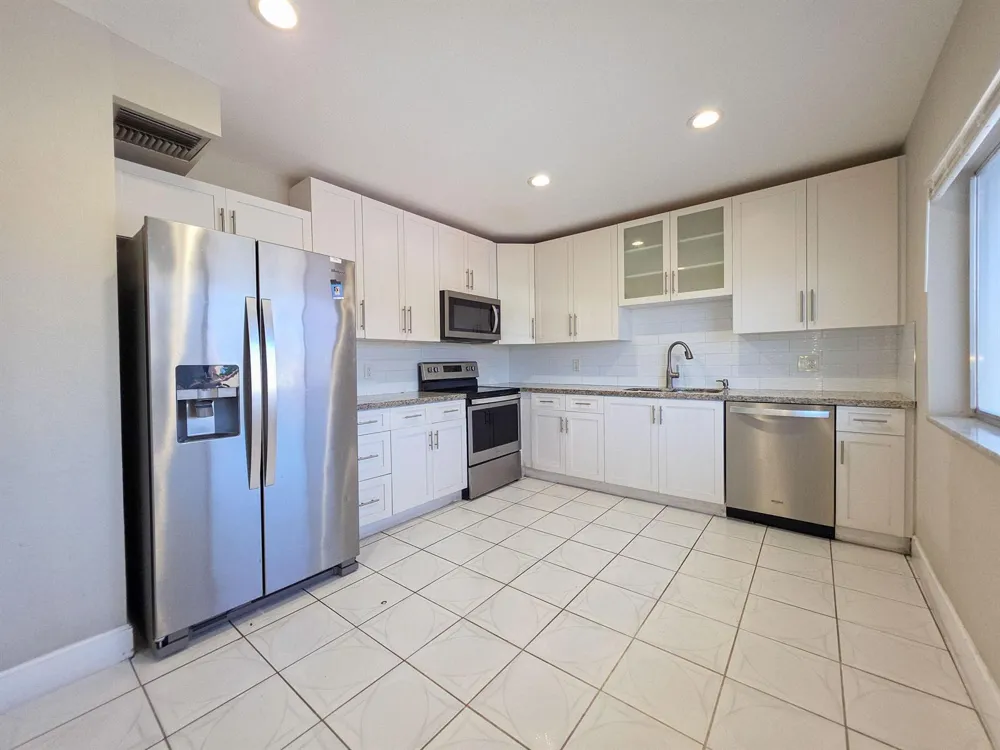 6289 Lear Drive #203 Lake Worth, FL 33462