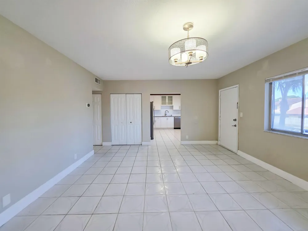 6289 Lear Drive #203 Lake Worth, FL 33462