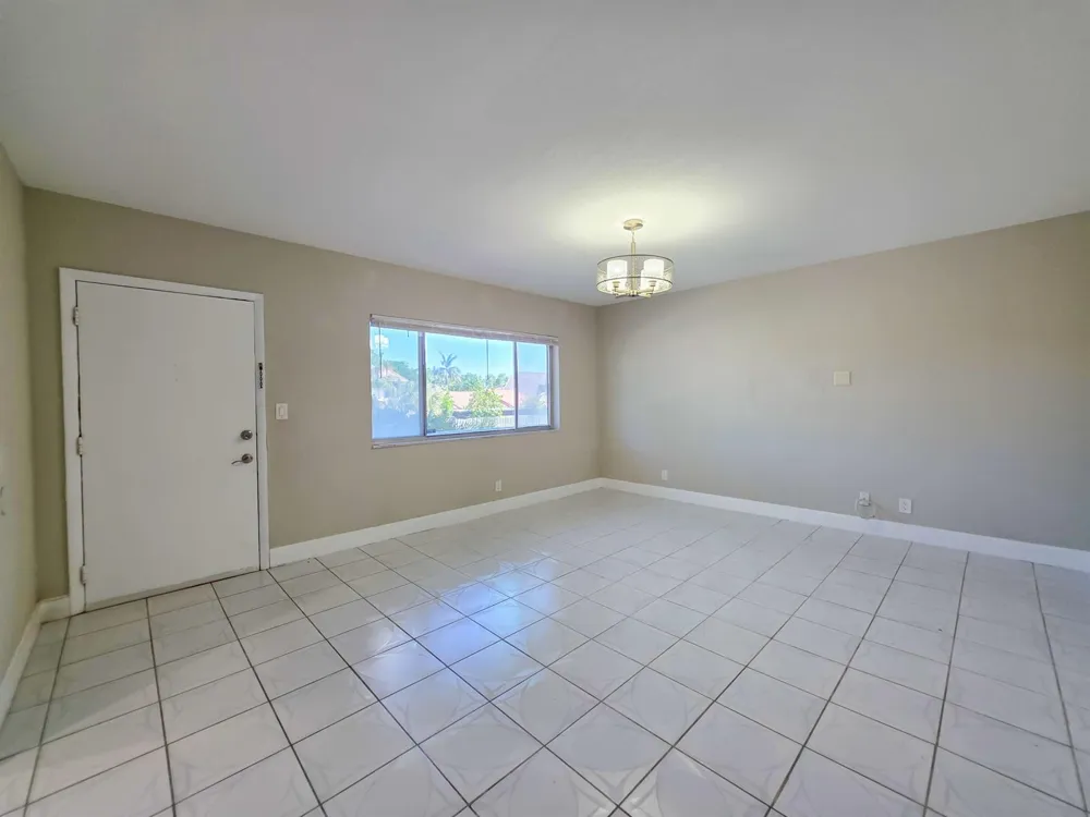 6289 Lear Drive #203 Lake Worth, FL 33462