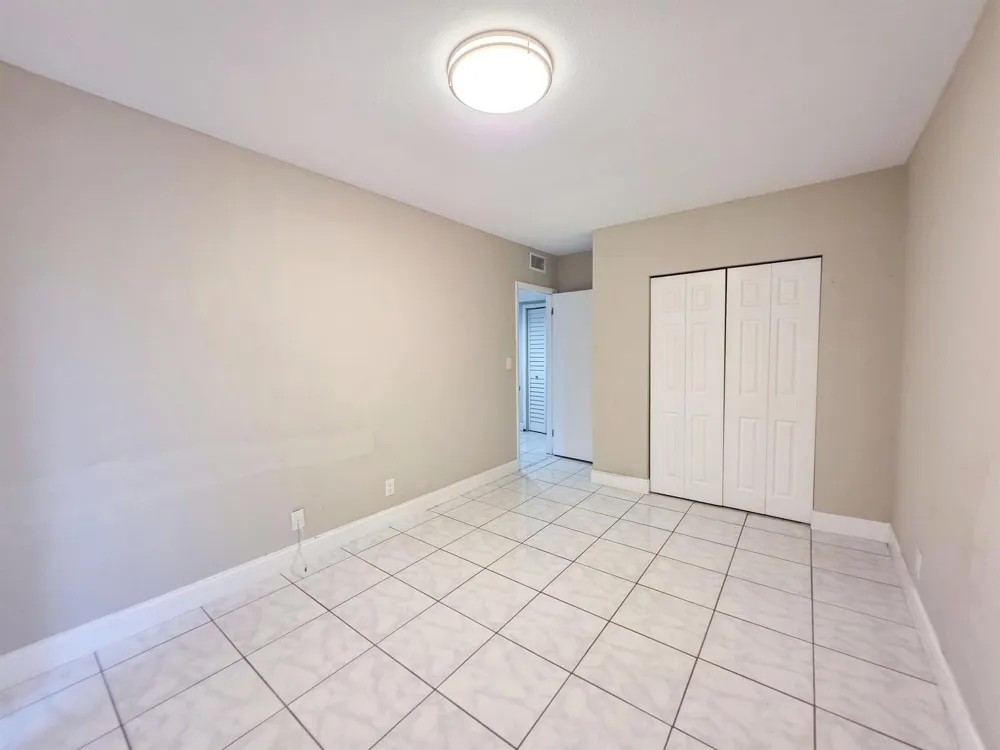 6289 Lear Drive #203 Lake Worth, FL 33462