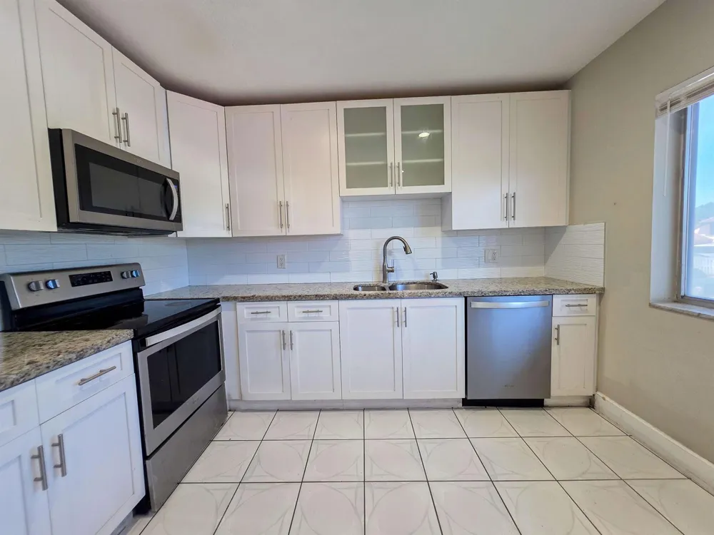 6289 Lear Drive #203 Lake Worth, FL 33462
