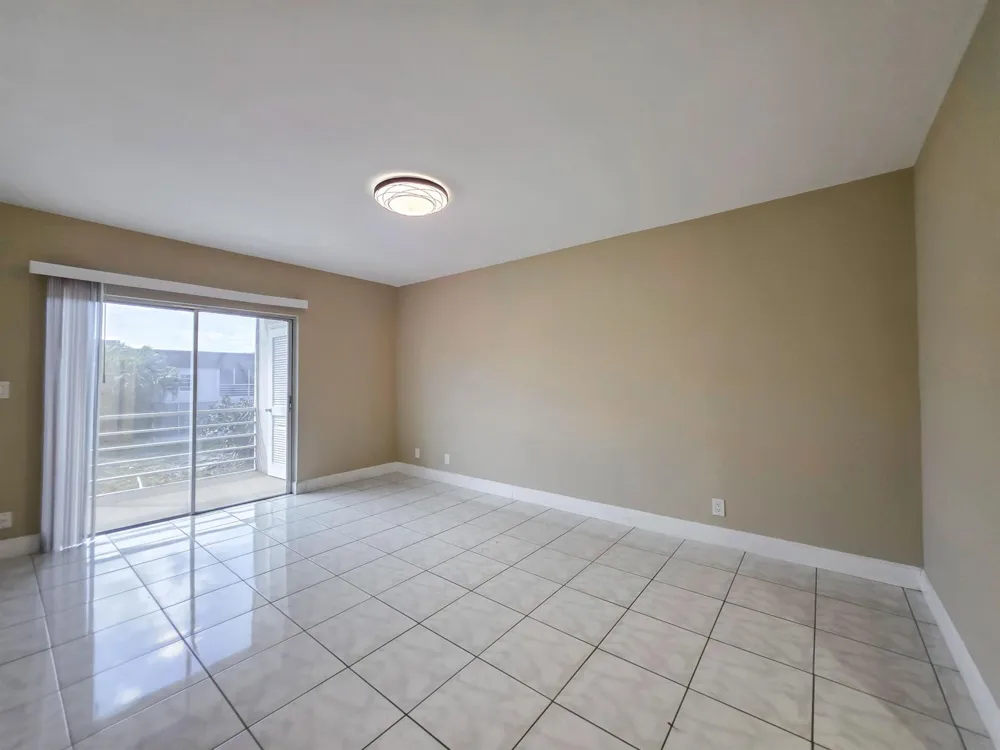 6289 Lear Drive #203 Lake Worth, FL 33462