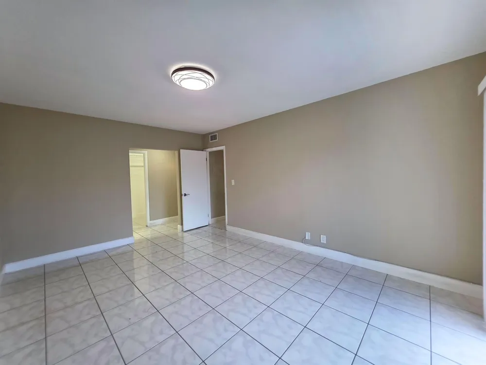 6289 Lear Drive #203 Lake Worth, FL 33462