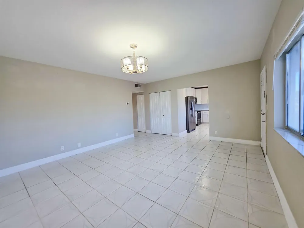 6289 Lear Drive #203 Lake Worth, FL 33462