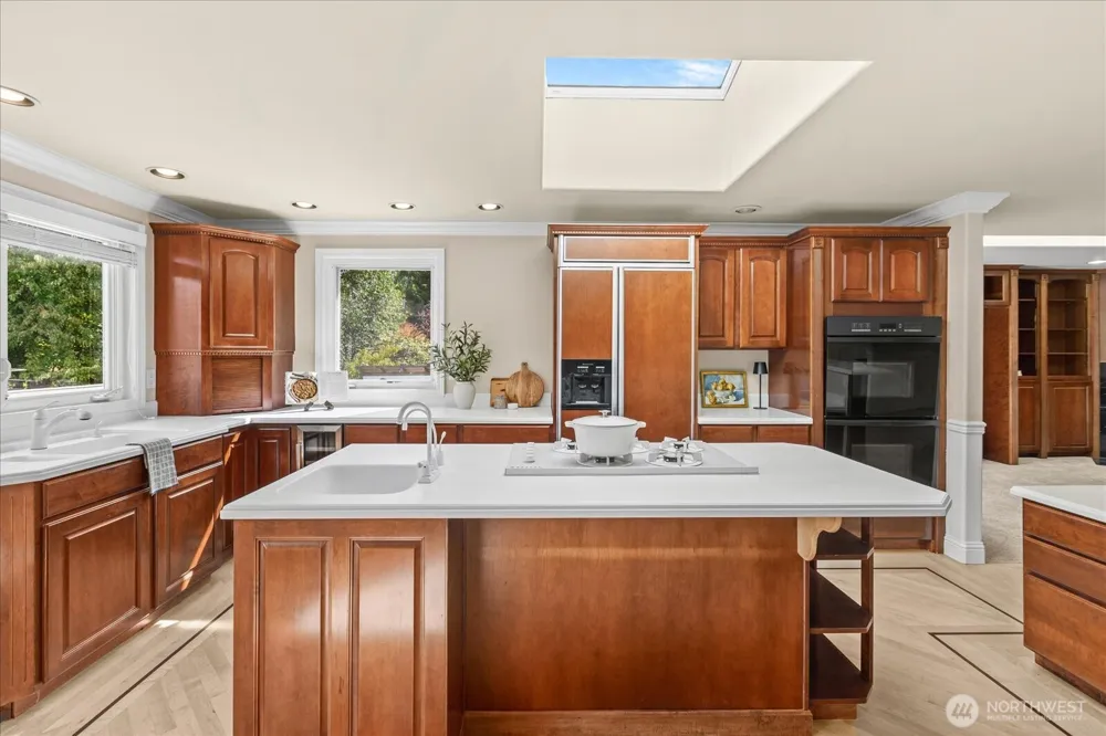 1512 9th Avenue Edmonds, WA 98020