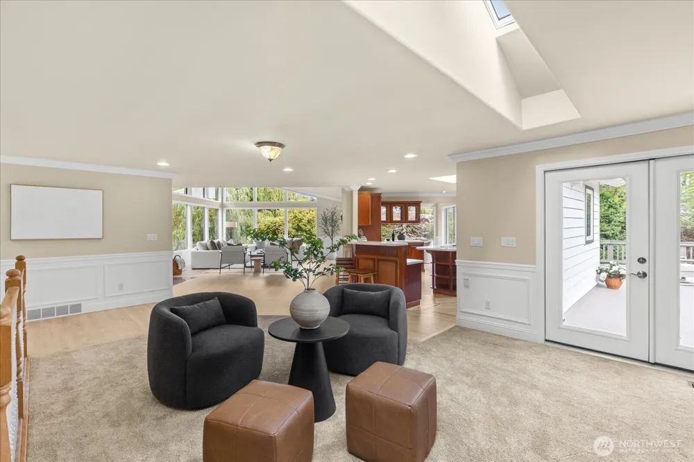 1512 9th Avenue Edmonds, WA 98020