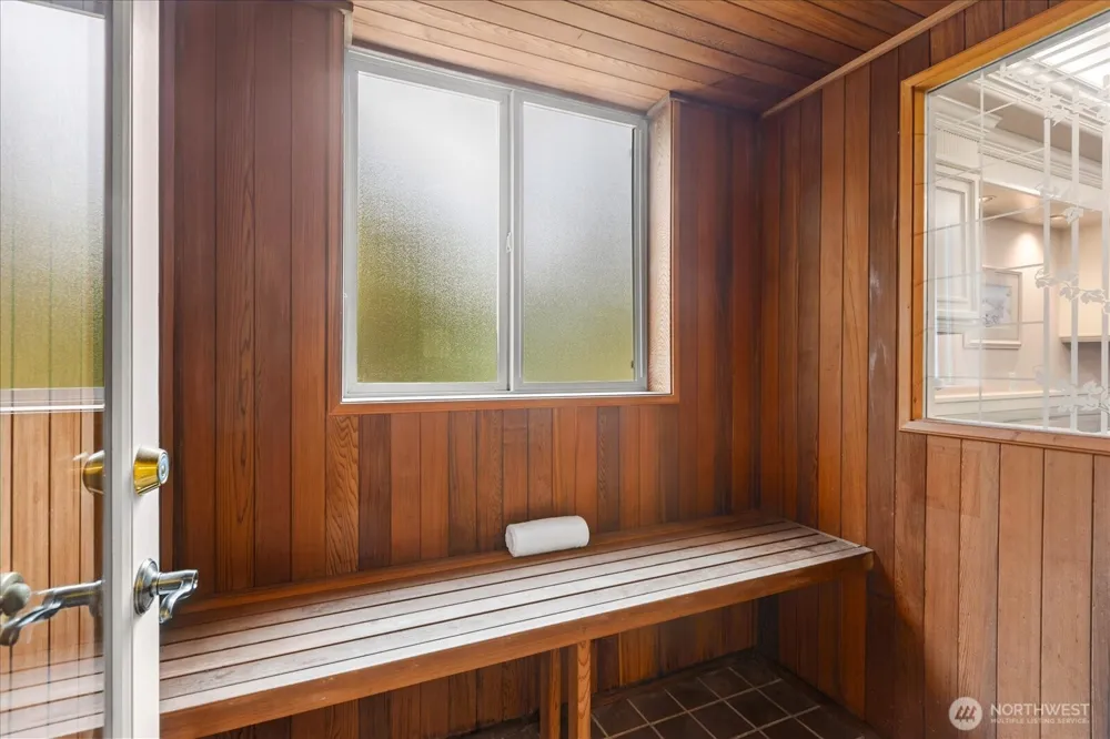 1512 9th Avenue Edmonds, WA 98020