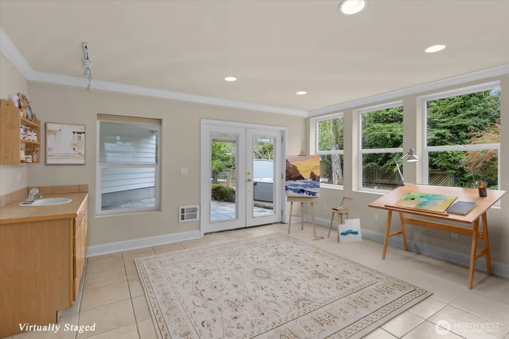 1512 9th Avenue Edmonds, WA 98020