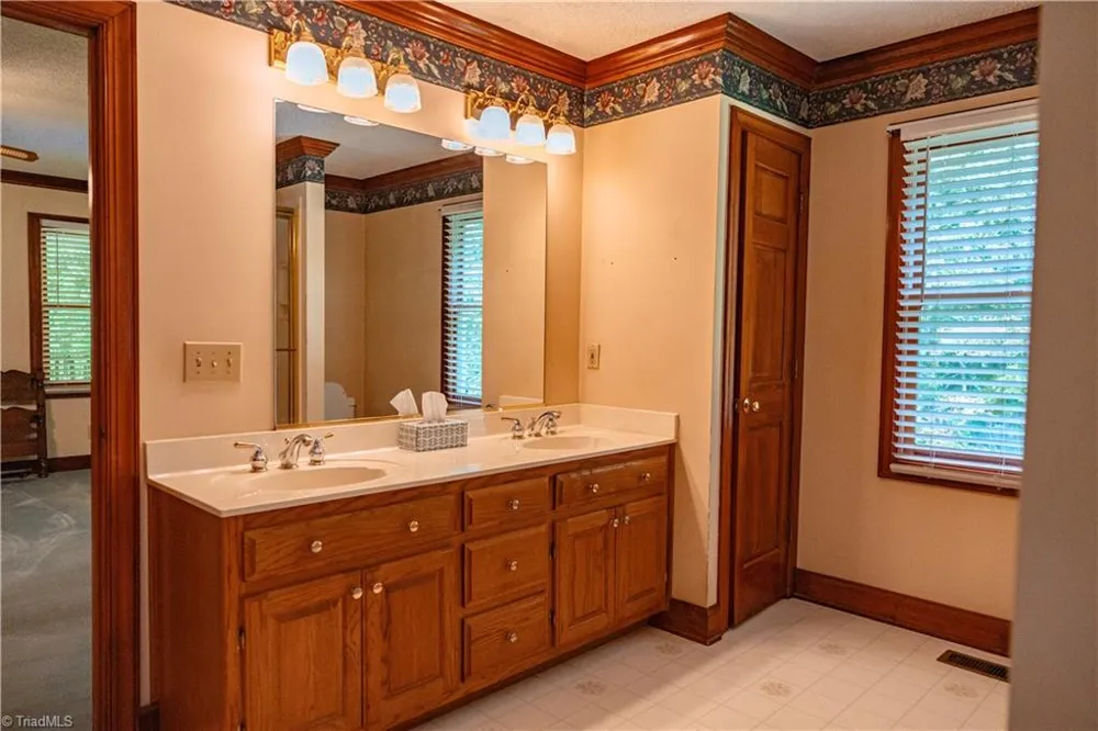 4003 Blumenthal Road Greensboro, NC 27406