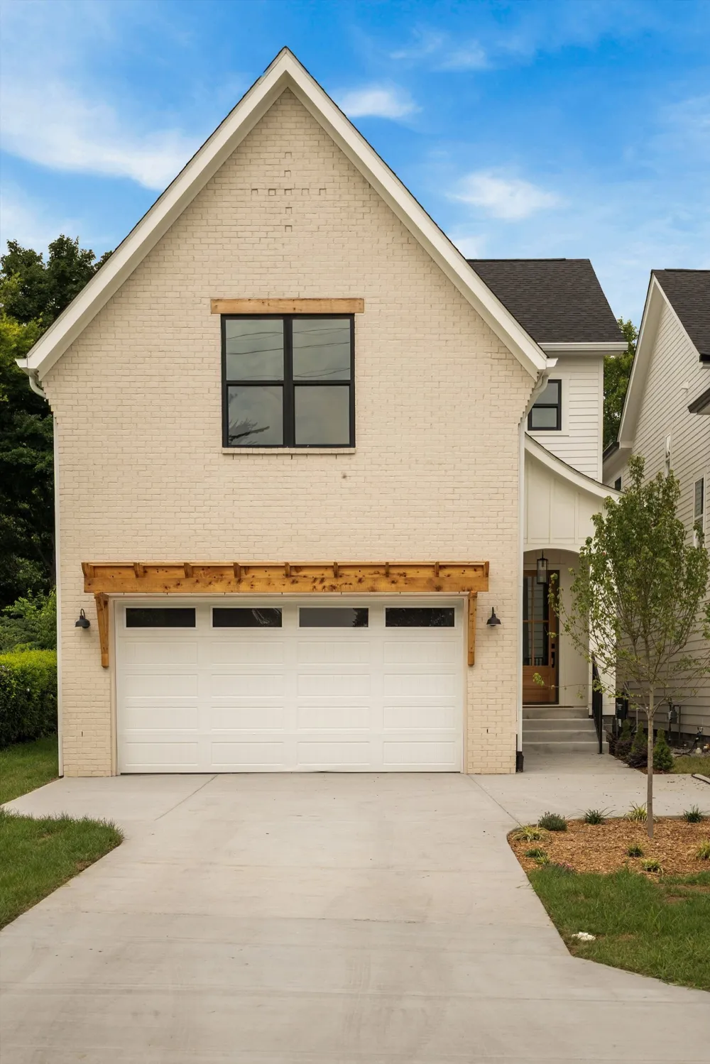 806 Newhall Dr Nashville, TN 37206