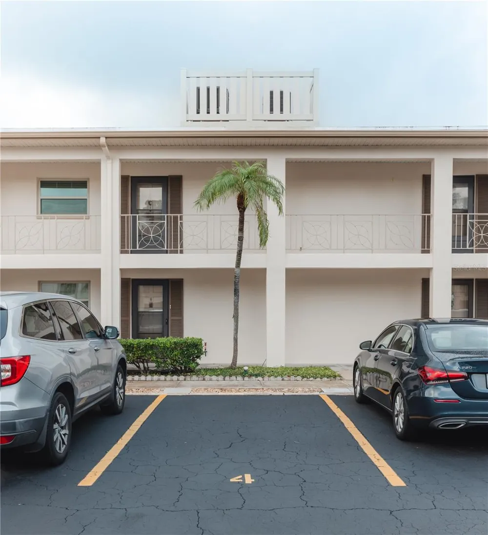 19029 US HIGHWAY 19 #2-4 Clearwater, FL 33764