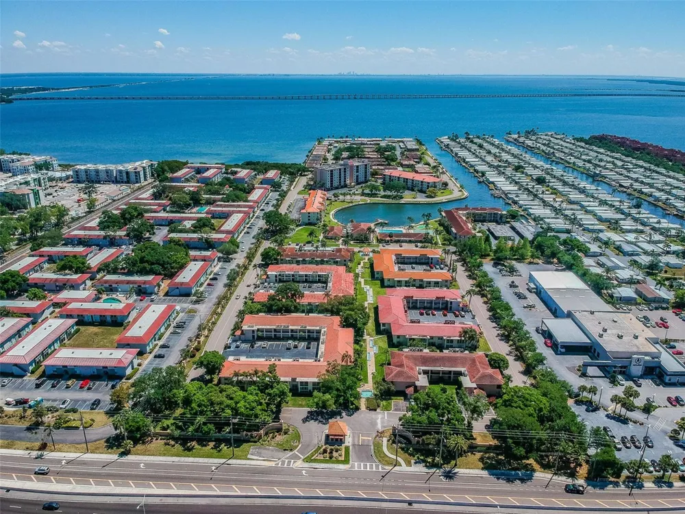 19029 US HIGHWAY 19 #2-4 Clearwater, FL 33764