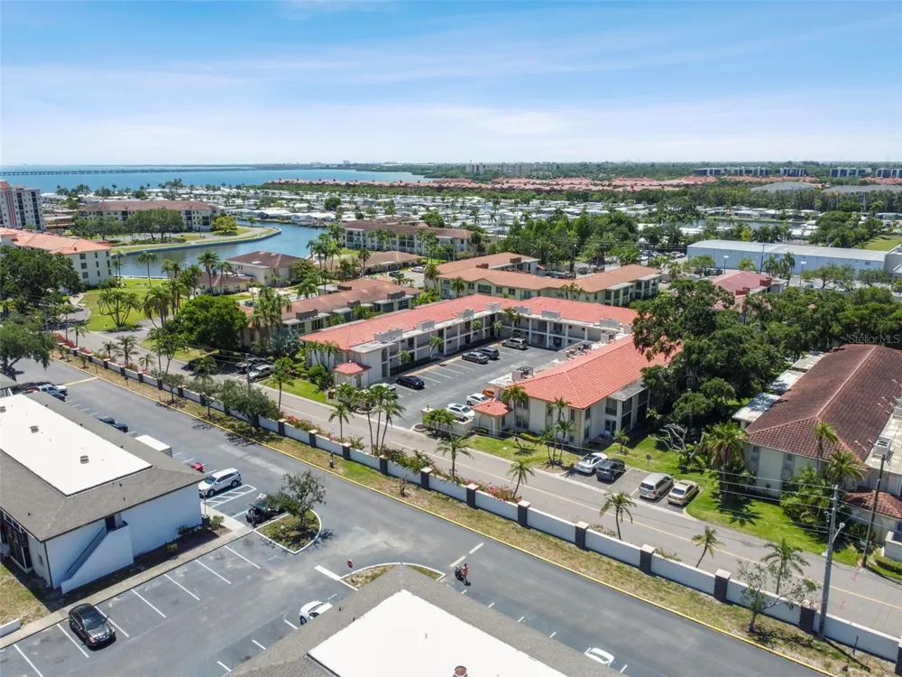 19029 US HIGHWAY 19 #2-4 Clearwater, FL 33764