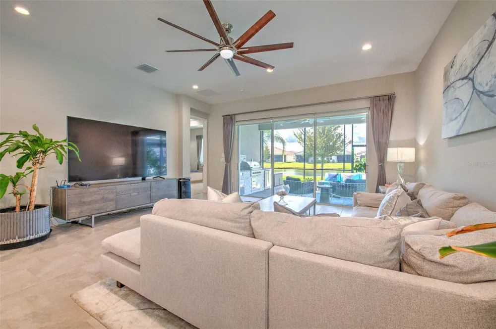 4836 SEVILLA SHORES DRIVE Wimauma, FL 33598