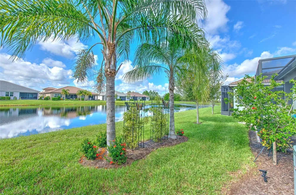 4836 SEVILLA SHORES DRIVE Wimauma, FL 33598