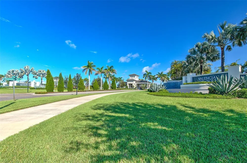 4836 SEVILLA SHORES DRIVE Wimauma, FL 33598