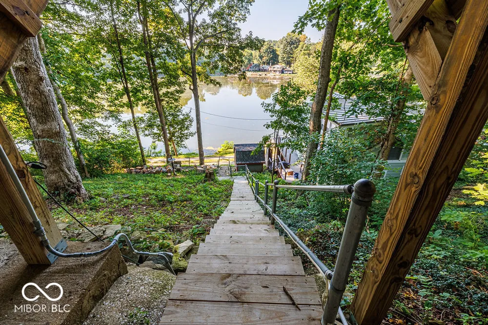 5154 Yellow Finch Way Gosport, IN 47433