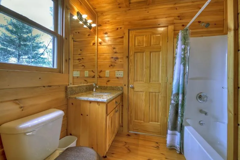 112 Seneca Drive Ellijay, GA 30540