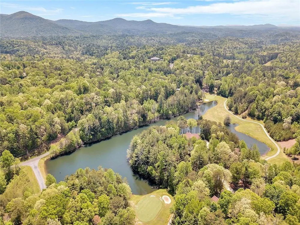 112 Seneca Drive Ellijay, GA 30540