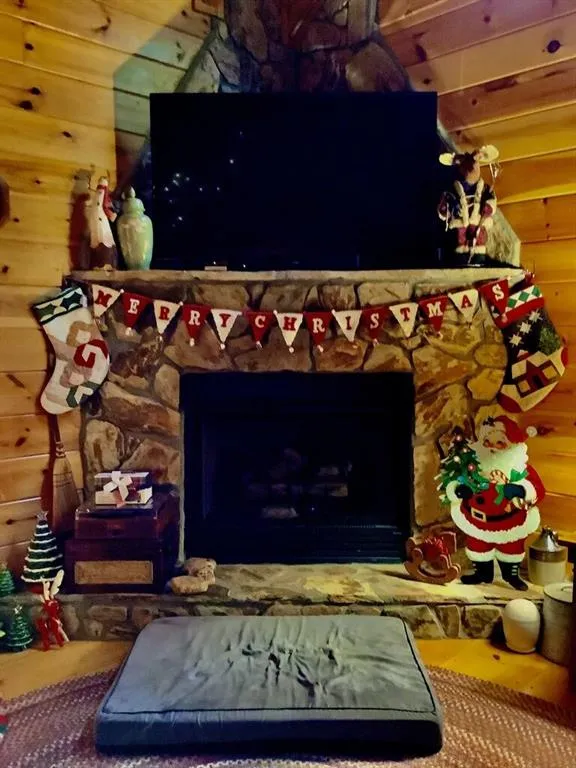 112 Seneca Drive Ellijay, GA 30540
