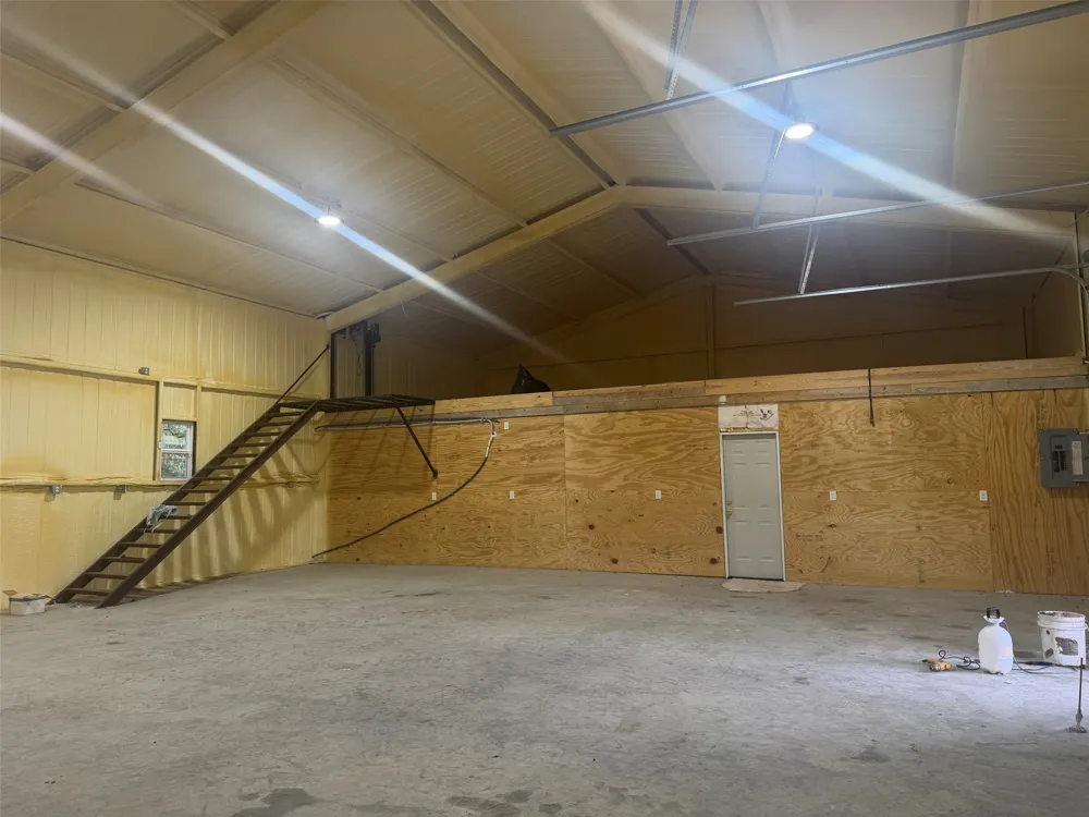 1368 County Road 45080 Powderly, TX 75473