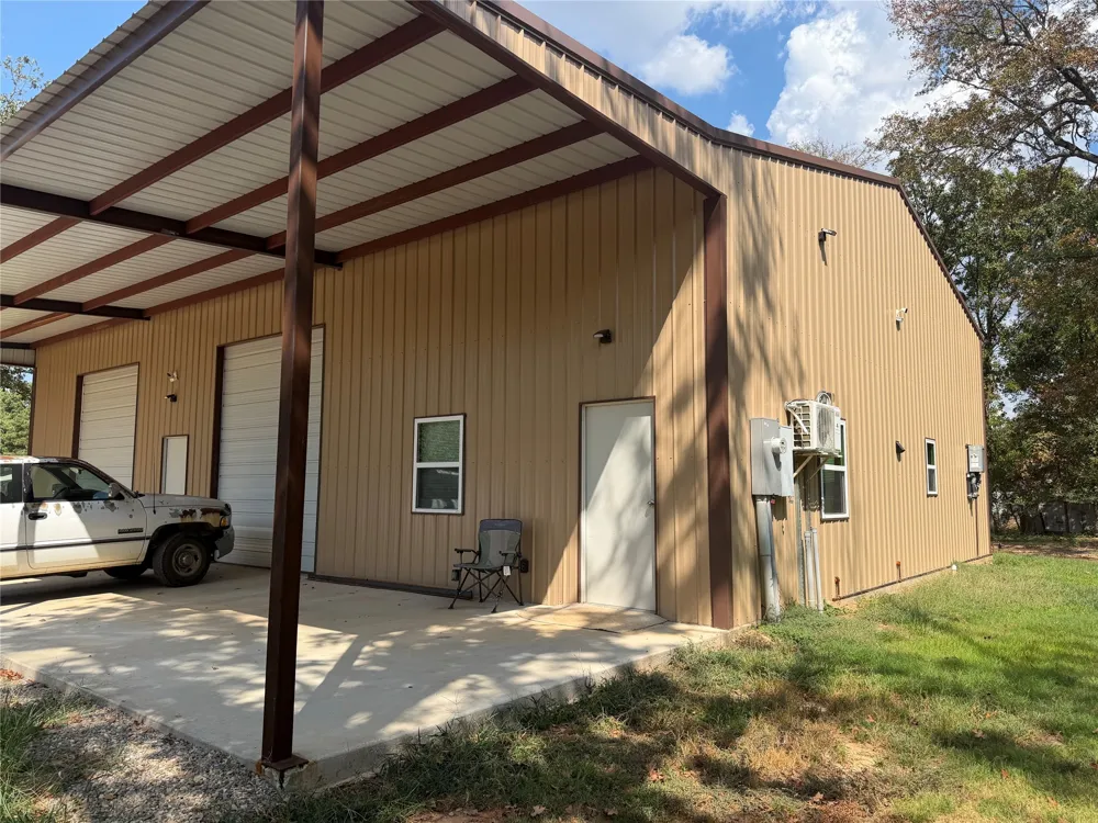 1368 County Road 45080 Powderly, TX 75473