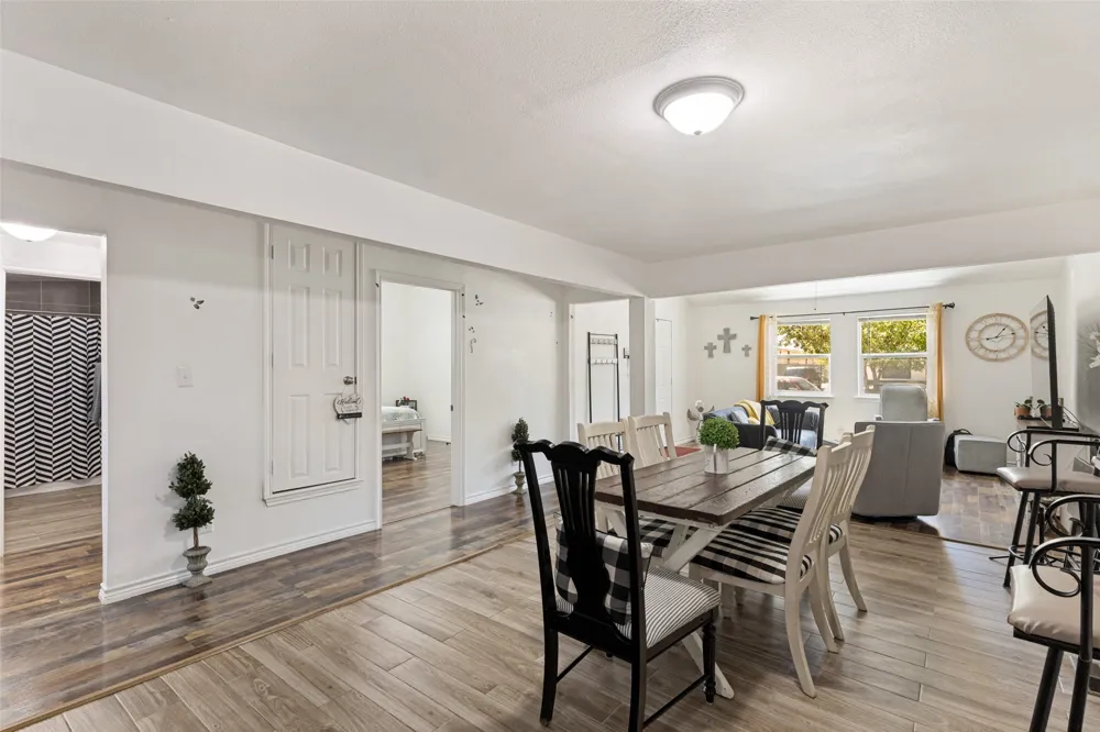 1404 Clinton Avenue Fort Worth, TX 76164