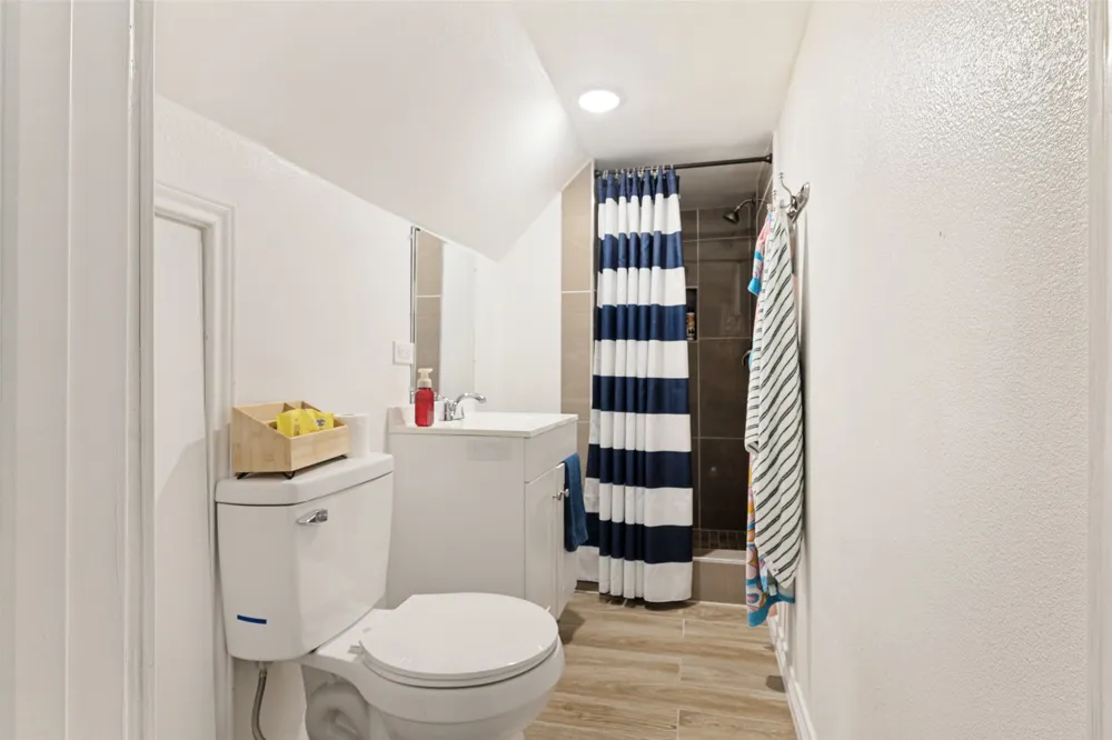 1404 Clinton Avenue Fort Worth, TX 76164