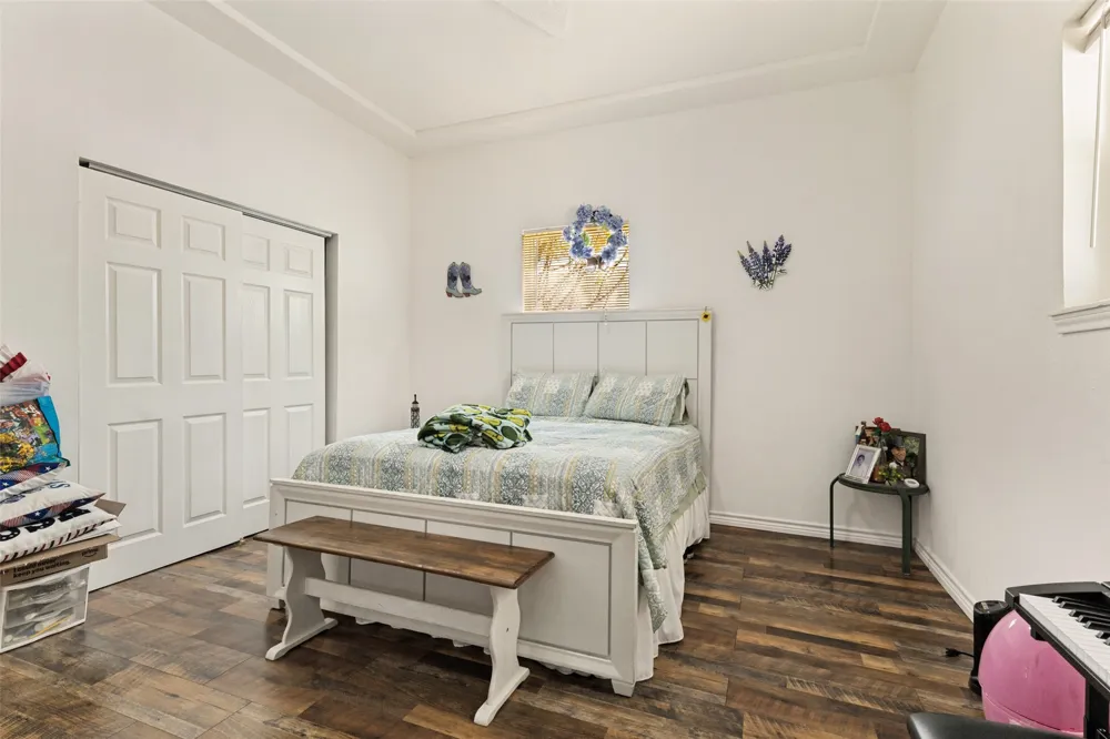 1404 Clinton Avenue Fort Worth, TX 76164