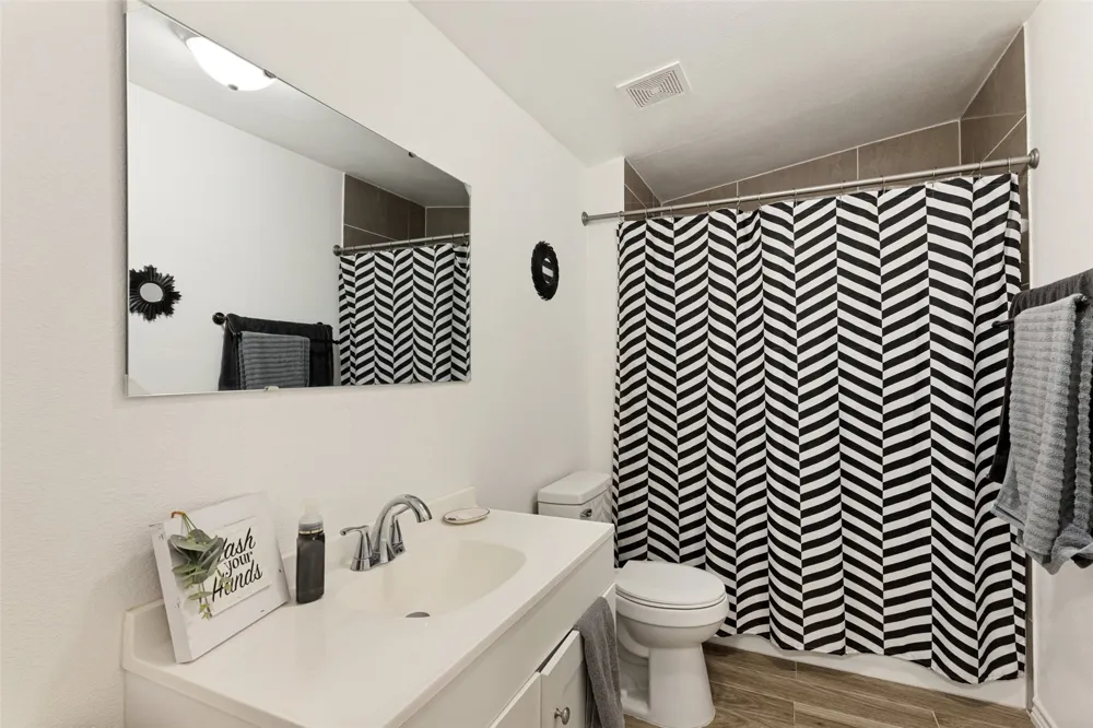 1404 Clinton Avenue Fort Worth, TX 76164