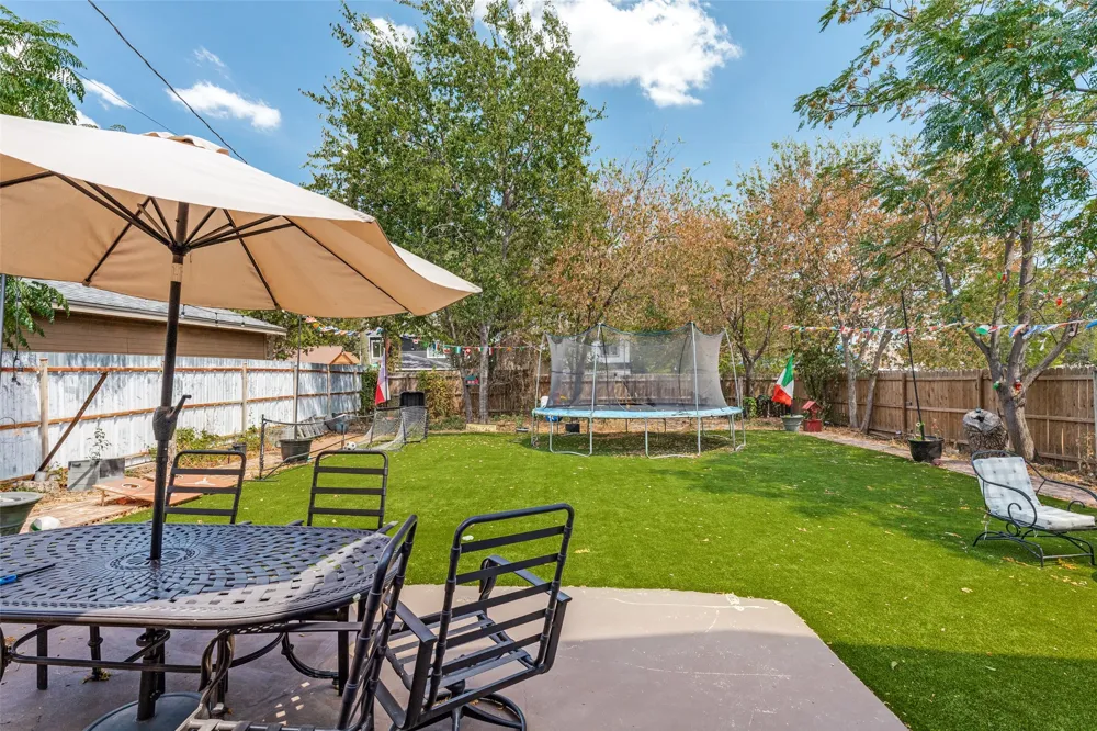 1404 Clinton Avenue Fort Worth, TX 76164