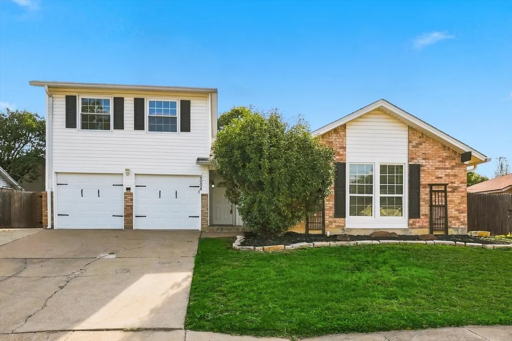 6008 Martha Drive Watauga, TX 76148