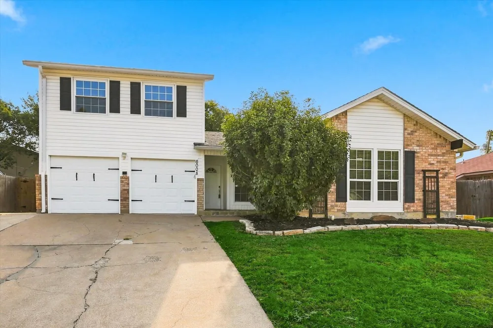6008 Martha Drive Watauga, TX 76148