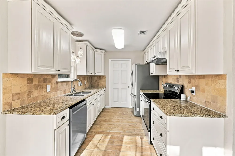 6008 Martha Drive Watauga, TX 76148