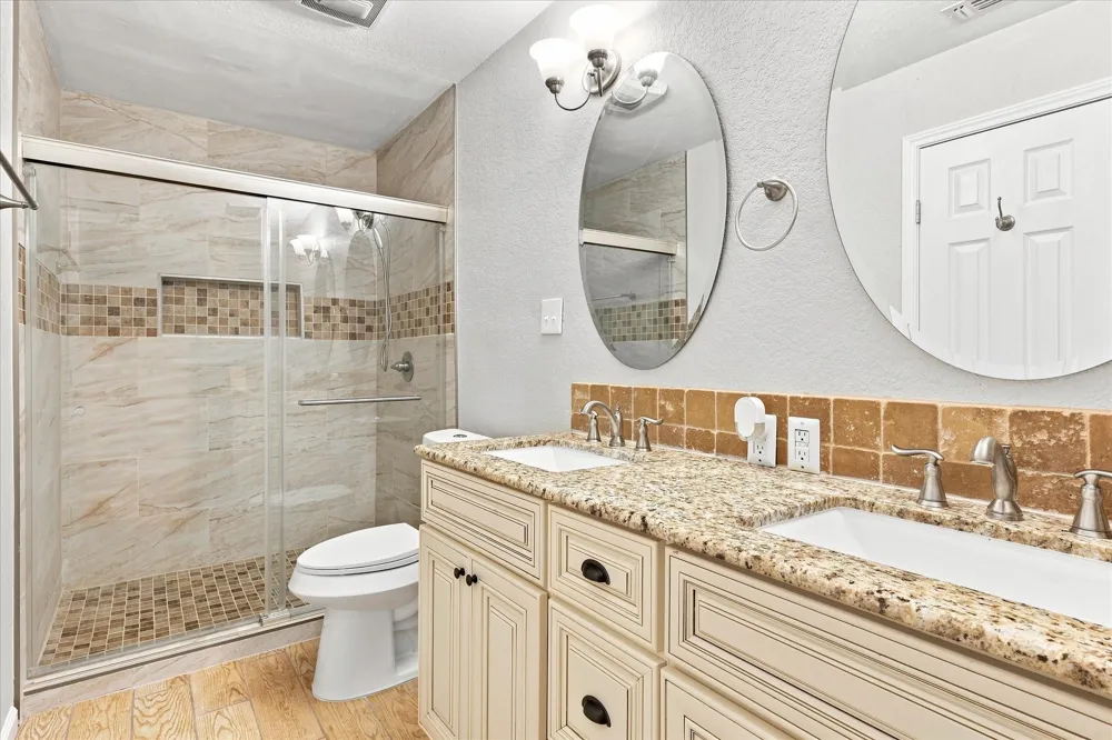6008 Martha Drive Watauga, TX 76148