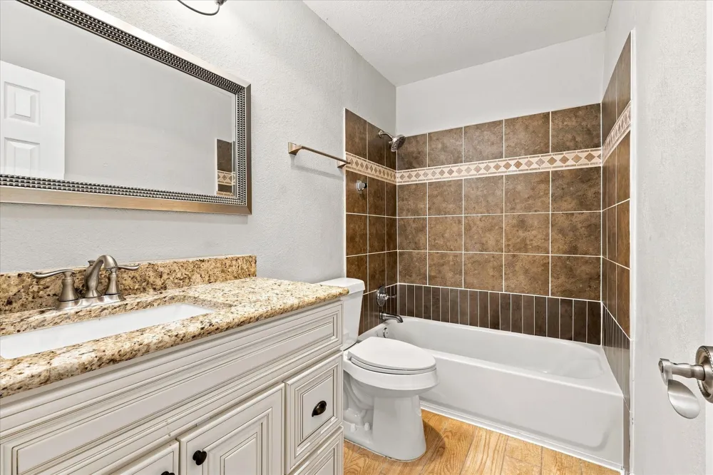 6008 Martha Drive Watauga, TX 76148